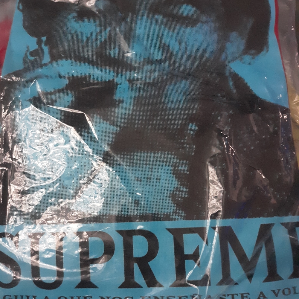 Supreme T shirt